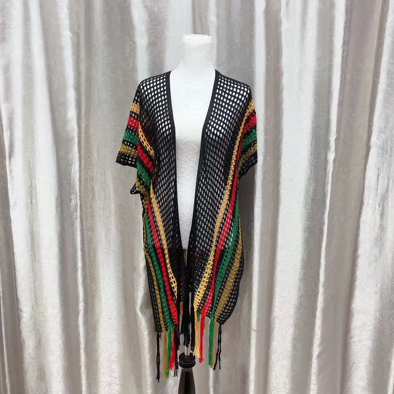 Sciarpa donna Valstrend a spacco con motivo traforato, protezione solare, tessuto leggero e stile elegante.
