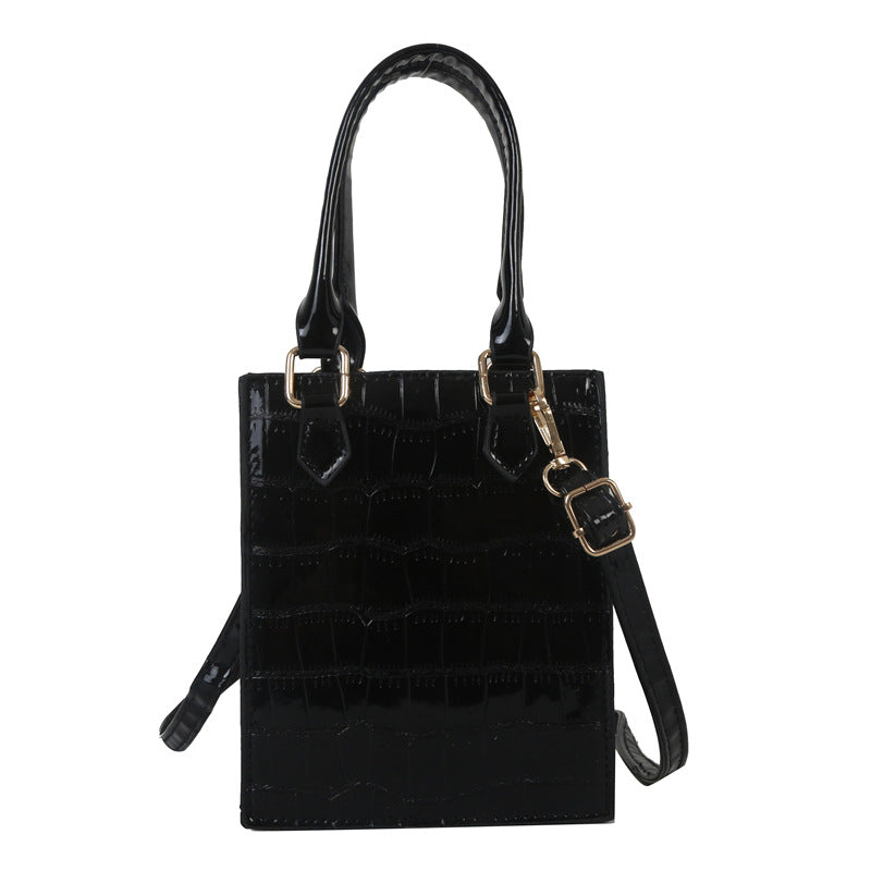 Piccola borsa a tracolla da donna Valstrend, semplice e casual, con forma quadrata e design minimalista.