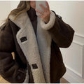 Cappotto caldo autunno-inverno da donna Valstrend, spessa e in lana di agnello, con collo alto e tasche frontali.