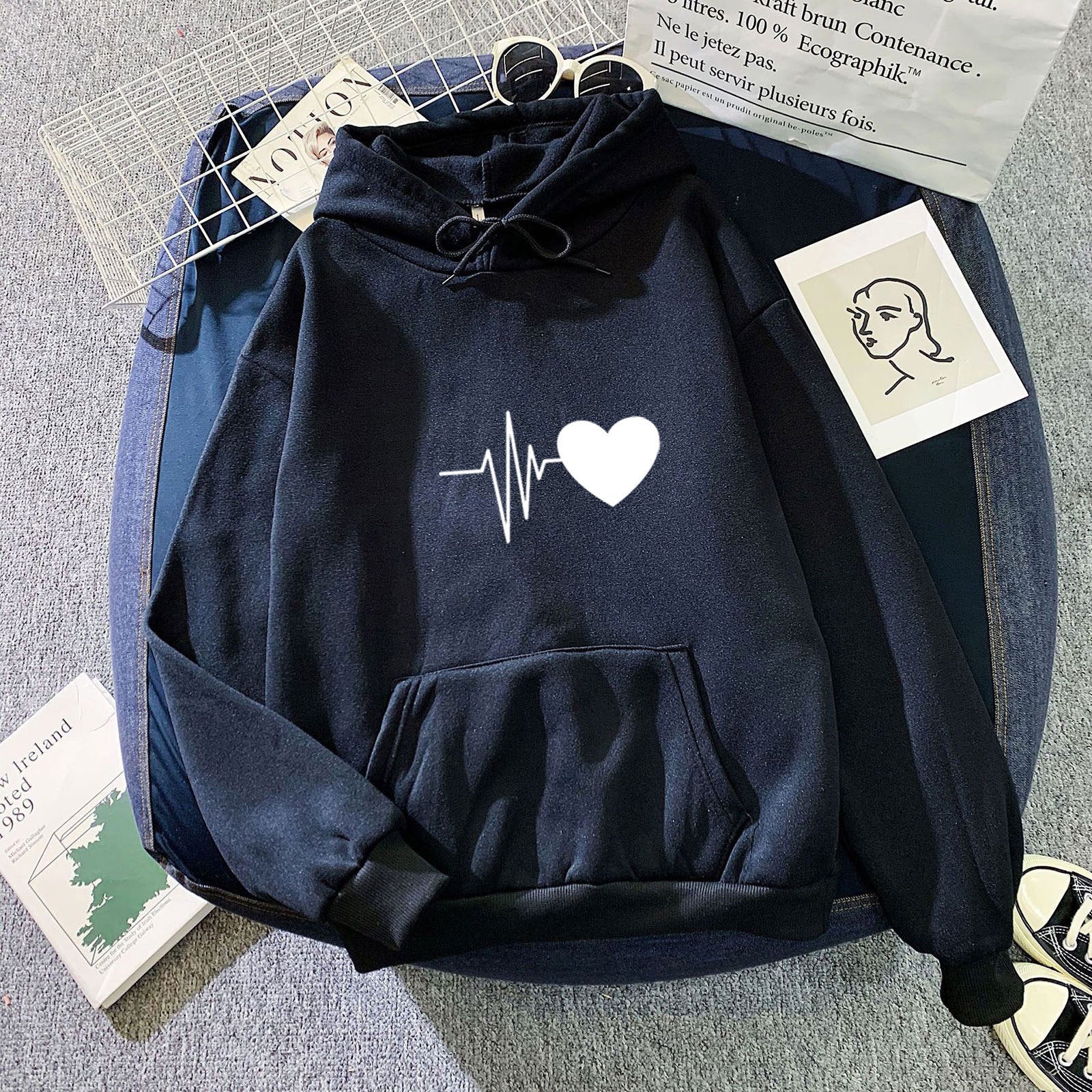 Felpa con cappuccio in velluto plus size Valstrend, stile europeo e americano, donna autunno-inverno, vestibilità ampia e comoda.