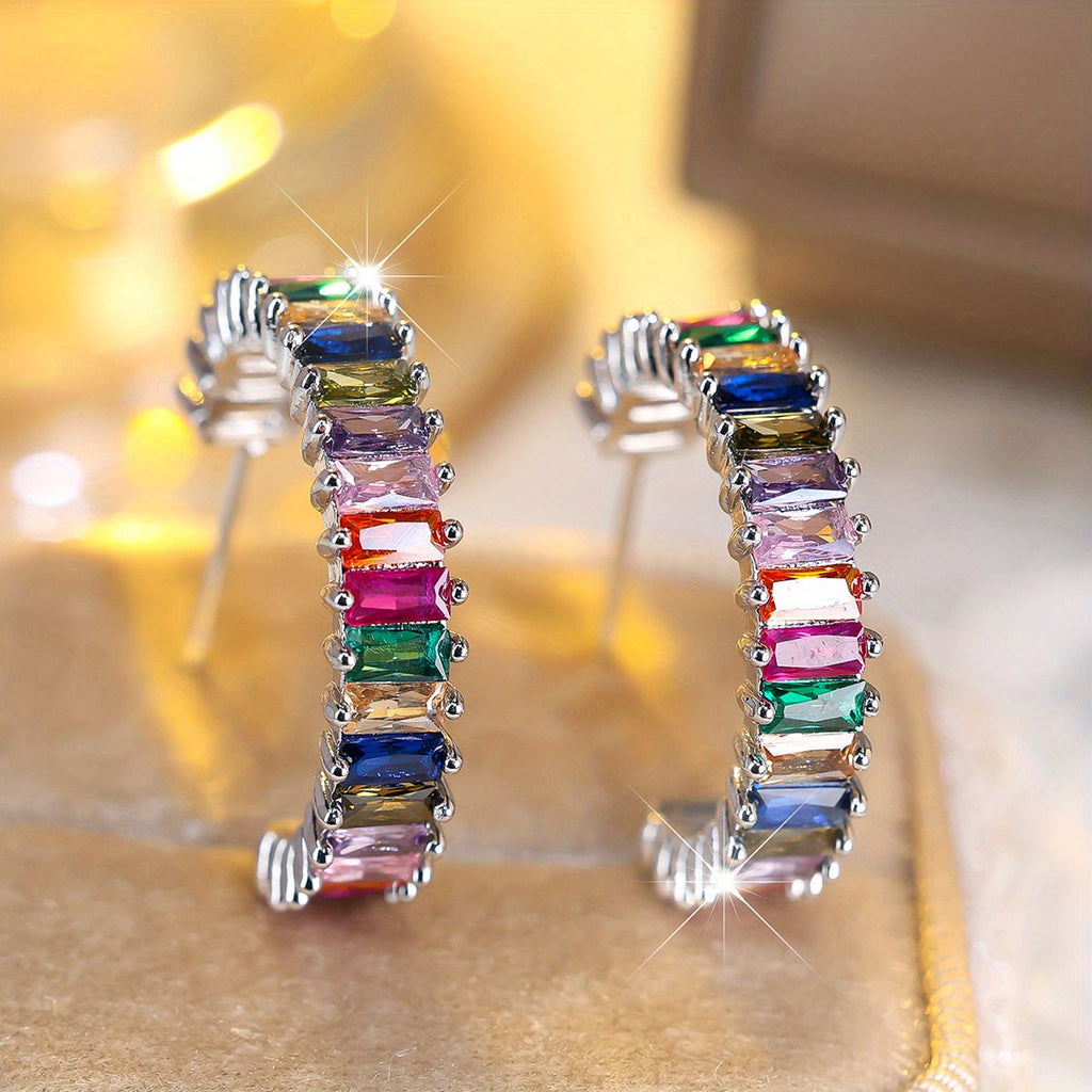 Orecchini a cerchio colorati in rame con zirconi lucidi, decorativi e delicati, stile elegante e casual per donne.