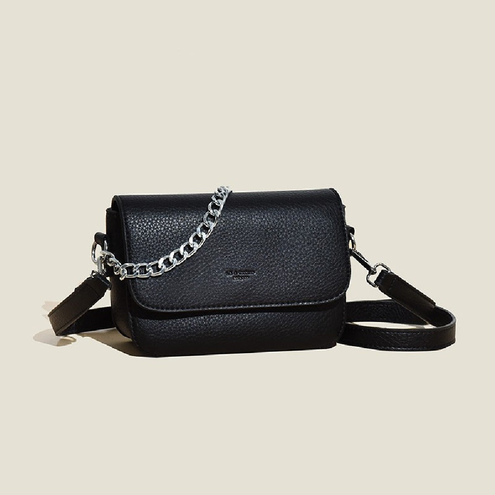 Piccola borsa a tracolla Valstrend in pelle morbida con catena elegante, design unico e quadrato, stile leggero e di lusso.
