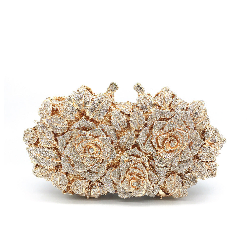 Borsa da cena in metallo con motivo a rosa cava, decorata con diamanti, stile elegante e sofisticato.