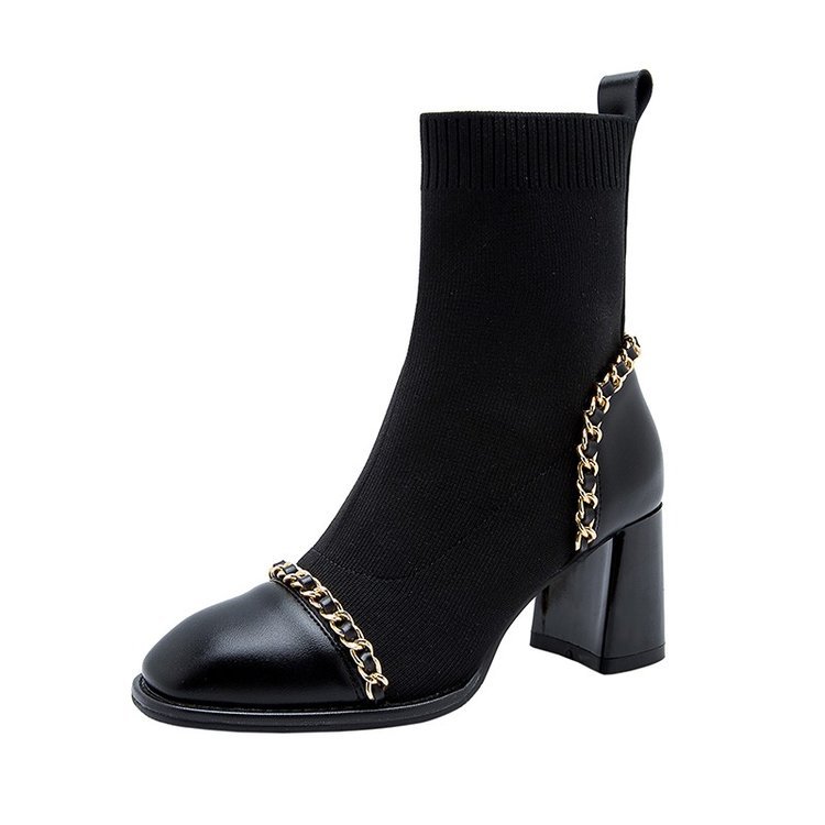 Stivaletti donna Valstrend con tacco chunky quadrato, punta quadrata e stile corto, in pelle nera.
