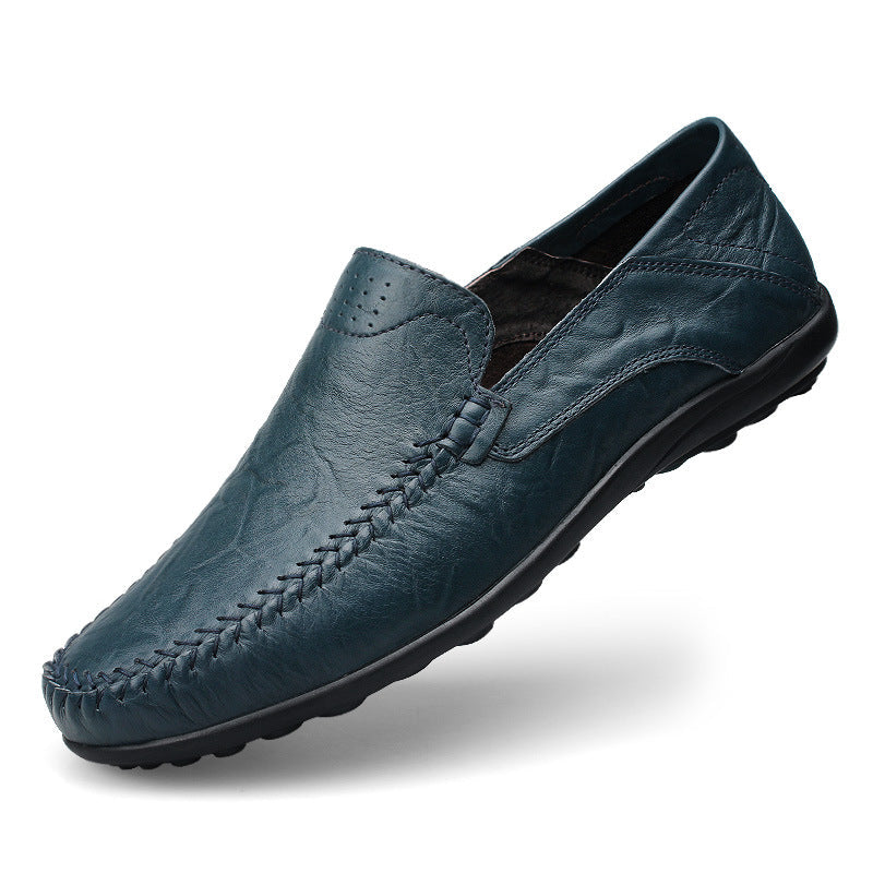 Scarpe casual Valstrend in pelle bovina traspirante top layer, stile gommino e comoda suola per un look elegante e casual.