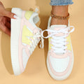 Sneakers platform morbide e comode da sport Valstrend, suola soft e design casual per massimo comfort e stile sportivo.