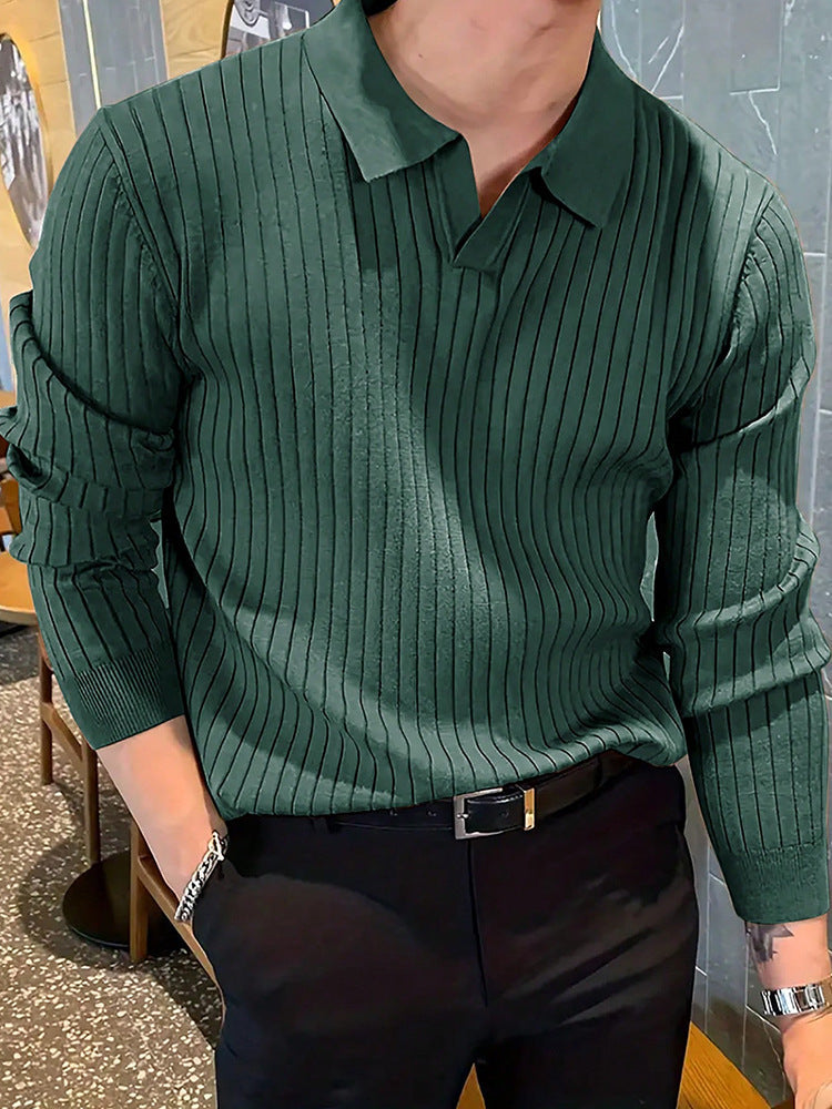 Maglia polo slim fit in maglia stretch con texture sul colletto, marca Valstrend, in blu con dettagli eleganti e moderni.
