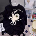 Maglione oversize autunno-inverno da coppia in stile casual Valstrend, morbido e comodo, indossato da una coppia felice.