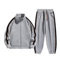 Giacca maglione jacquard Valstrend per uomo e giovane, stile sportivo e casual con dettagli a motivo jacquard, vista frontale.