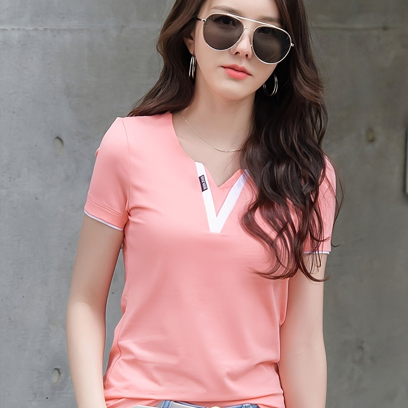 Maglietta da donna Valstrend, T-shirt a blocchi di colore con scollo a V, maniche corte per primavera ed estate, abbigliamento casual