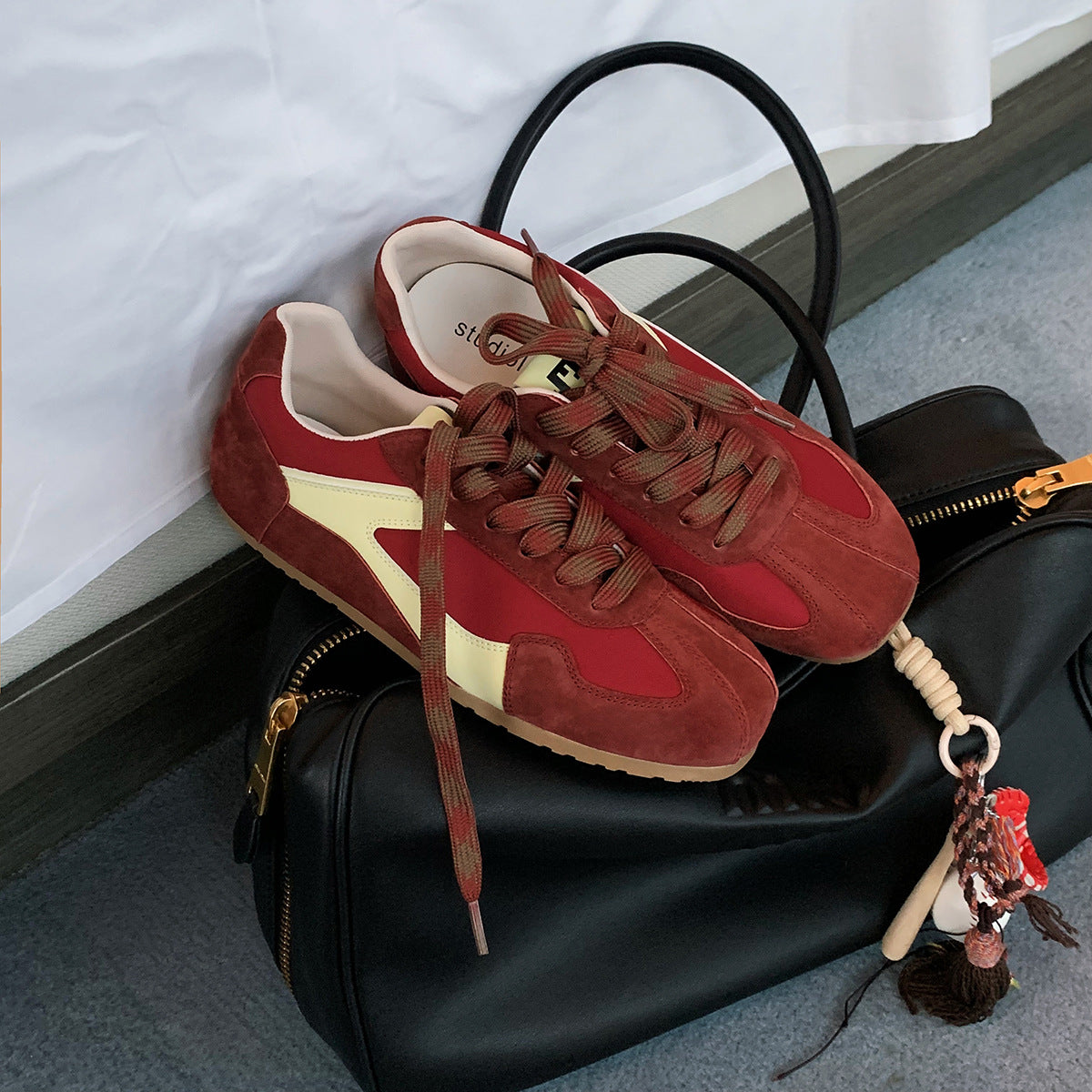 Scarpe casual donna in vera pelle, stile retrò e all-match, modello Trend All-match di Valstrend shop, con design elegante e versatile.