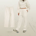 Pantaloni sportivi morbidi e larghi in velluto colorato per donna, stile casual e comodo, marca Valstrend shop.
