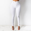 Jeans slim fit da donna di Valstrend shop, pantaloni di moda in tessuto denim, vestibilità aderente e stile elegante.