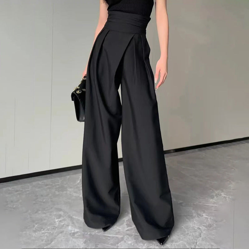 Pantaloni donna a palazzo larghi Valstrend, stile alla moda, tessuto morbido e comodo, visibili in questa immagine.