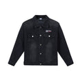Giacca di jeans Valstrend con ricami, effetto usurato e cuciture in stile armatura, stile street high street, dettaglio visibile.