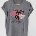 Maglietta donna Valstrend con stampa a cuore, maniche corte e girocollo, top casual estivo e primaverile.