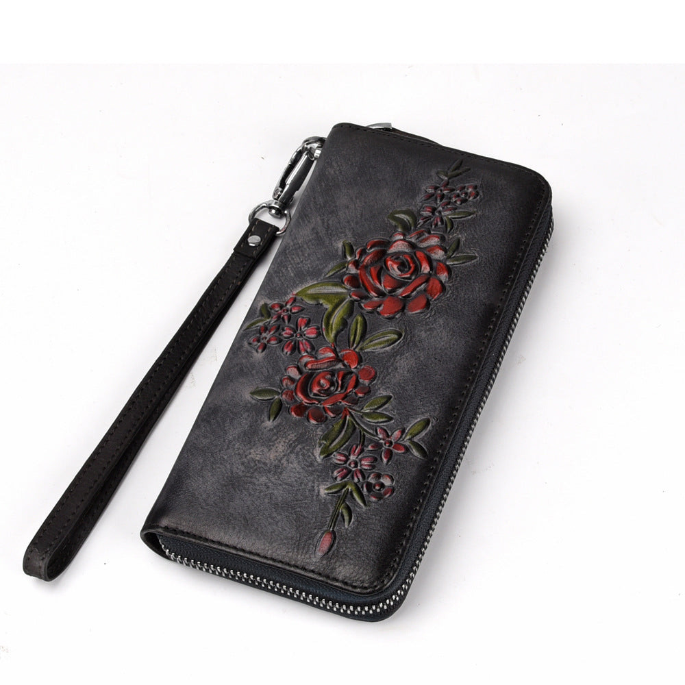 Borsa Valstrend in vera pelle bovina con superficie liscia e colore a mano, dettaglio di manico e finiture eleganti