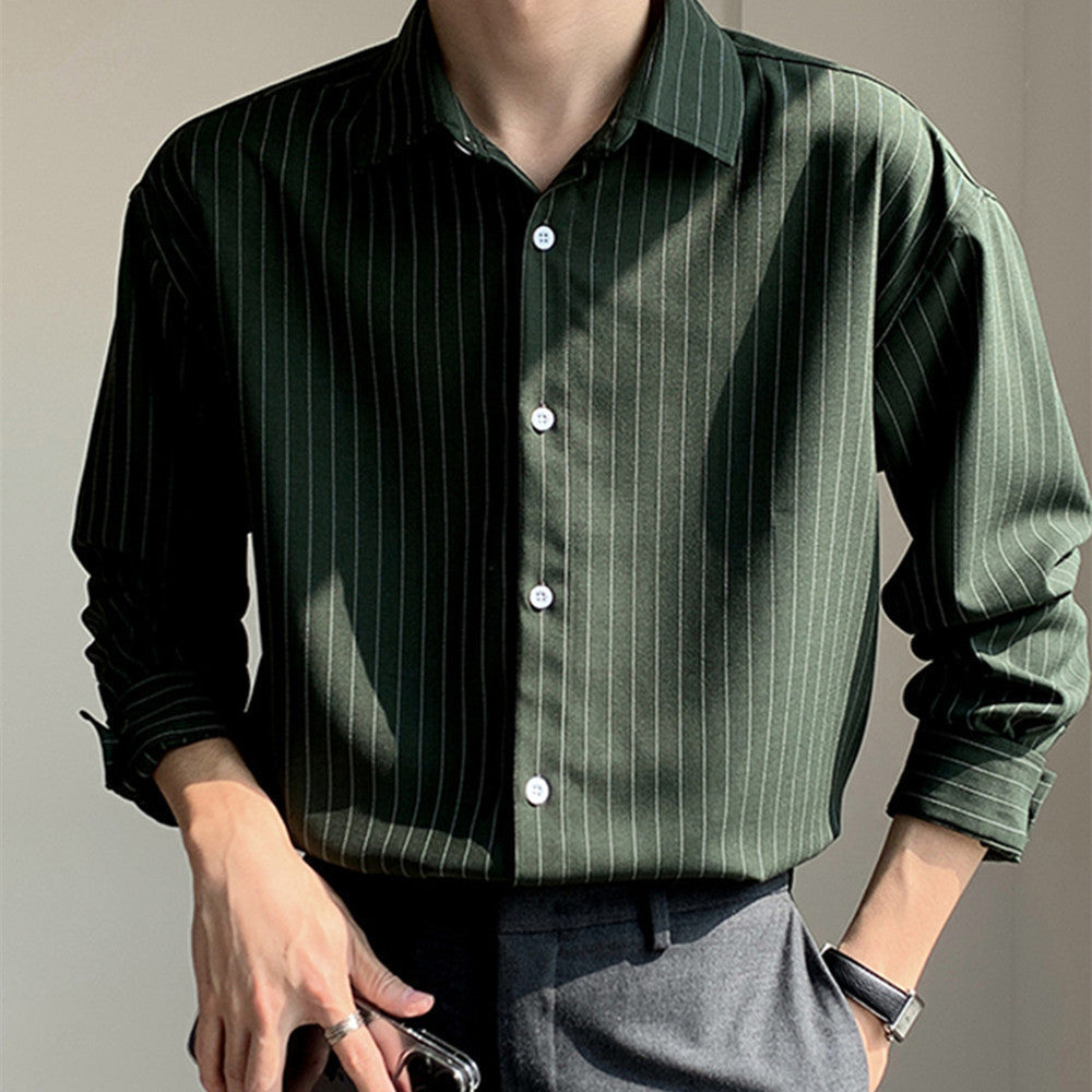 Camicia a righe da uomo Valstrend, stile fashion personality, con colletto e maniche lunghe, ideale per un look moderno e casual.