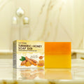 Sapone idratante al miele e curcuma Valstrend, con texture cremosa e ingredienti naturali per cura della pelle.