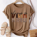 T-shirt da donna Valstrend in cotone con stampa Kind Print, maniche corte e collo rotondo, ideale per primavera ed estate.