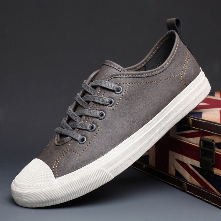 Scarpe da uomo Valstrend in pelle Spring Tide, stile casual con superficie liscia e design piatto, ideali per ogni occasione.