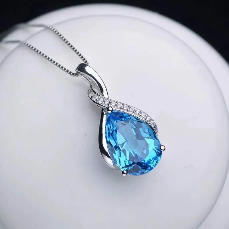 Collana a clavare con pendente in turchese naturale Valstrend, collana donna con pietra topazio naturale e design elegante.