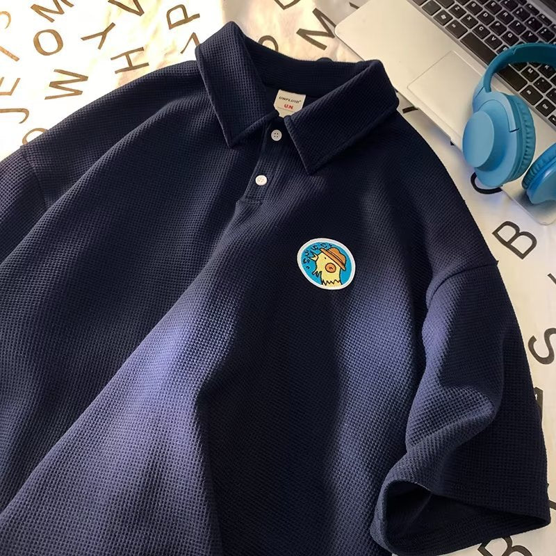 Camicia polo ricamata stile Hong Kong per coppie, a manica corta con colletto, marca Valstrend, dettagli eleganti e colorati