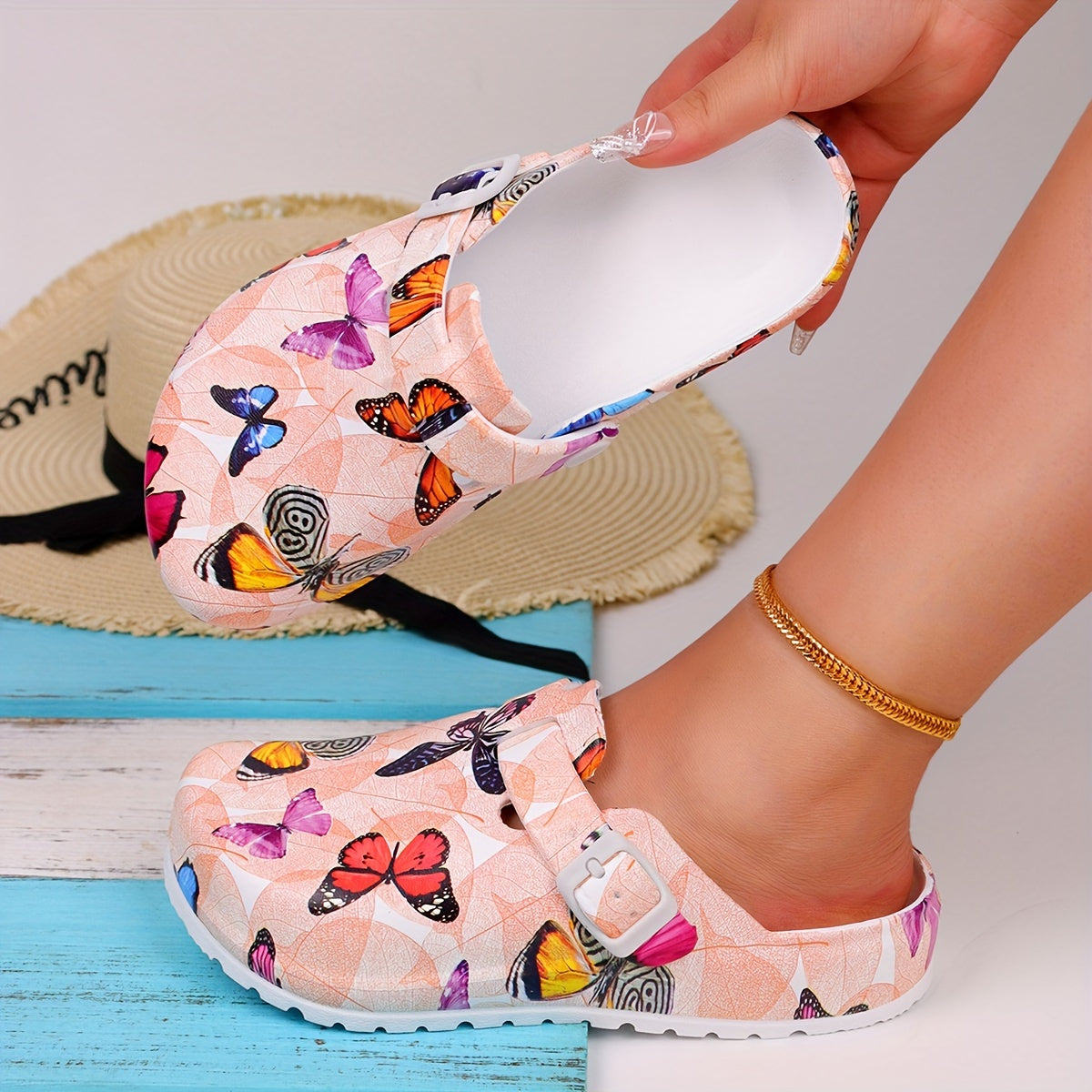 Women's Butterfly Printed Garden Clogs, Trendy Soft Sole Pillow Shoes, Light And Smooth Clogs For Holidays