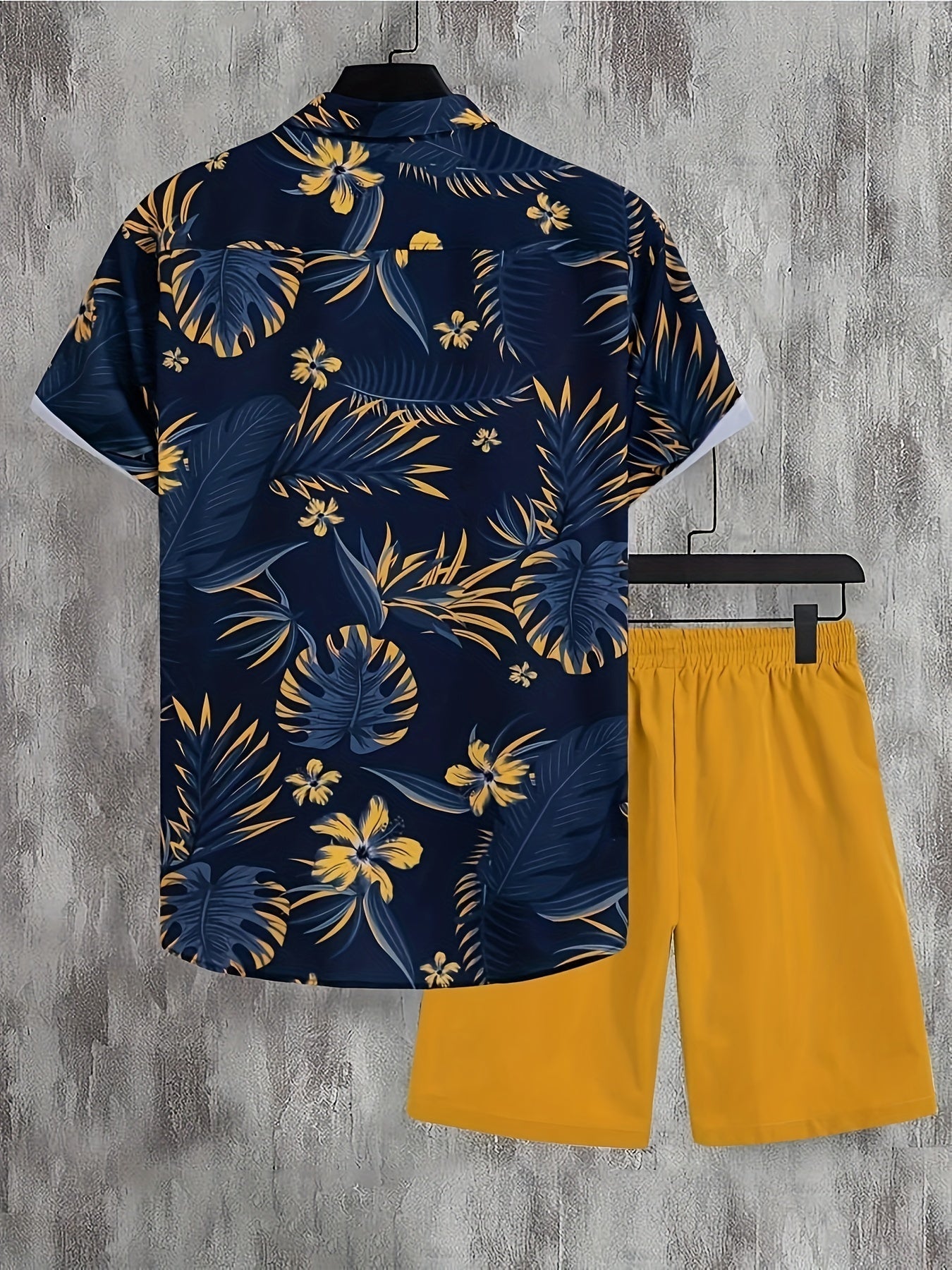 Completo da uomo estate Valstrend: camicia a maniche corte con bottoni e pantaloncini solidi con tasche, perfetto per vacanze e resort.