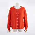 Cardigan femminile a maniche lunghe in maglia a tinta unita, stile classico, indossato da donna, marchio Valstrend shop.