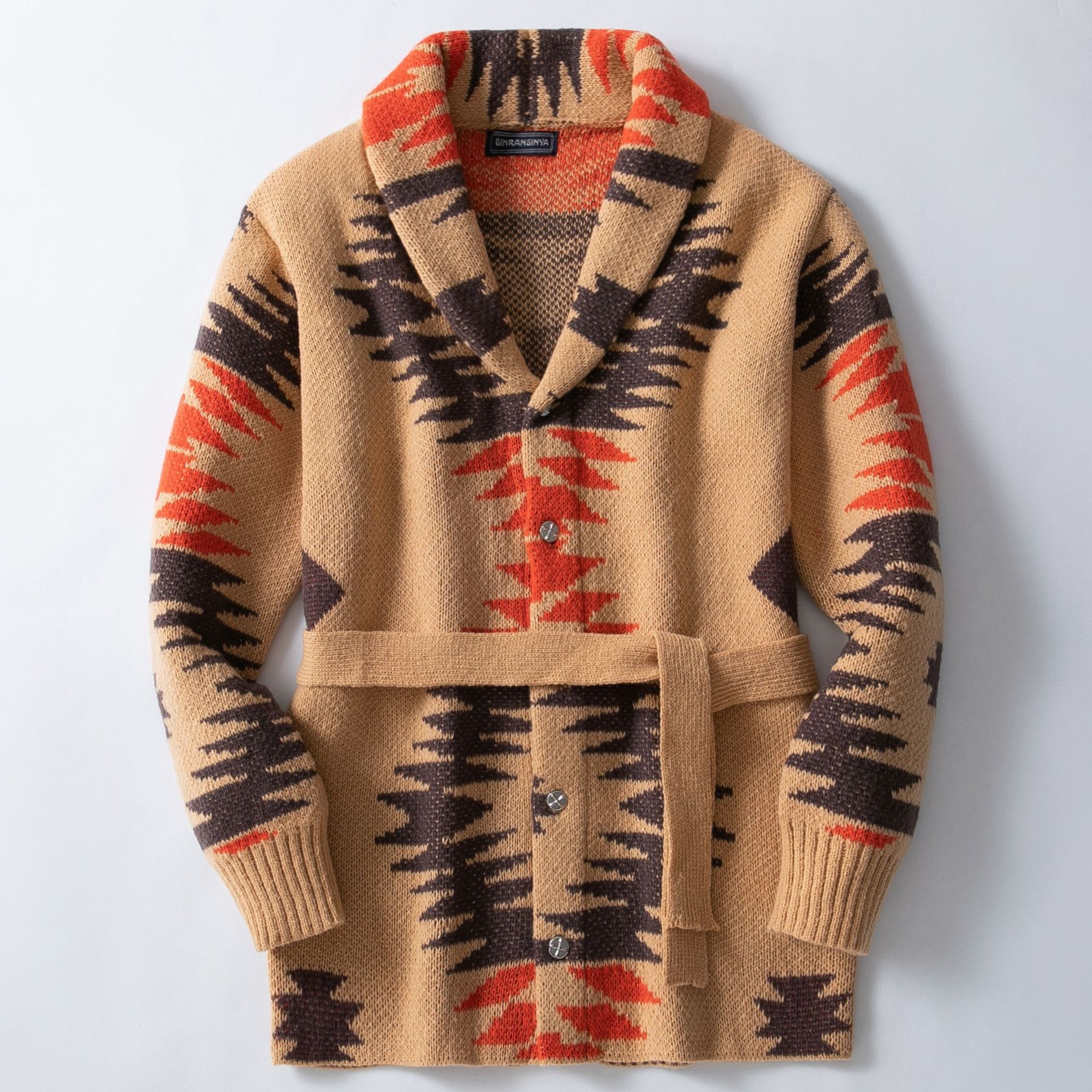 Cardigan lungo in pizzo con lacci, stile giacca, di Valstrend, mostrato in immagine con dettagli eleganti e tessuto morbido.