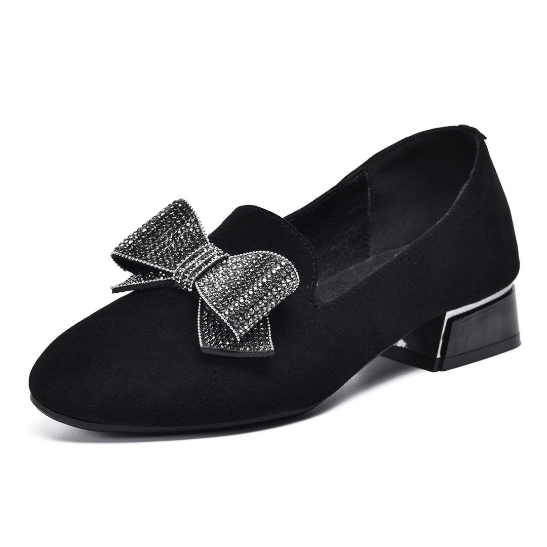 Scarpe in pelle Valstrend con punta rotonda, fiocco con strass e design coordinato, eleganti e alla moda per donna