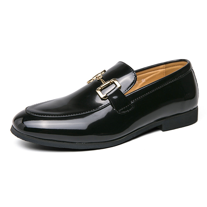 Scarpe da uomo Valstrend in pelle lucida, mocassini di colore solido, taglie grandi, stile casual e comodo.