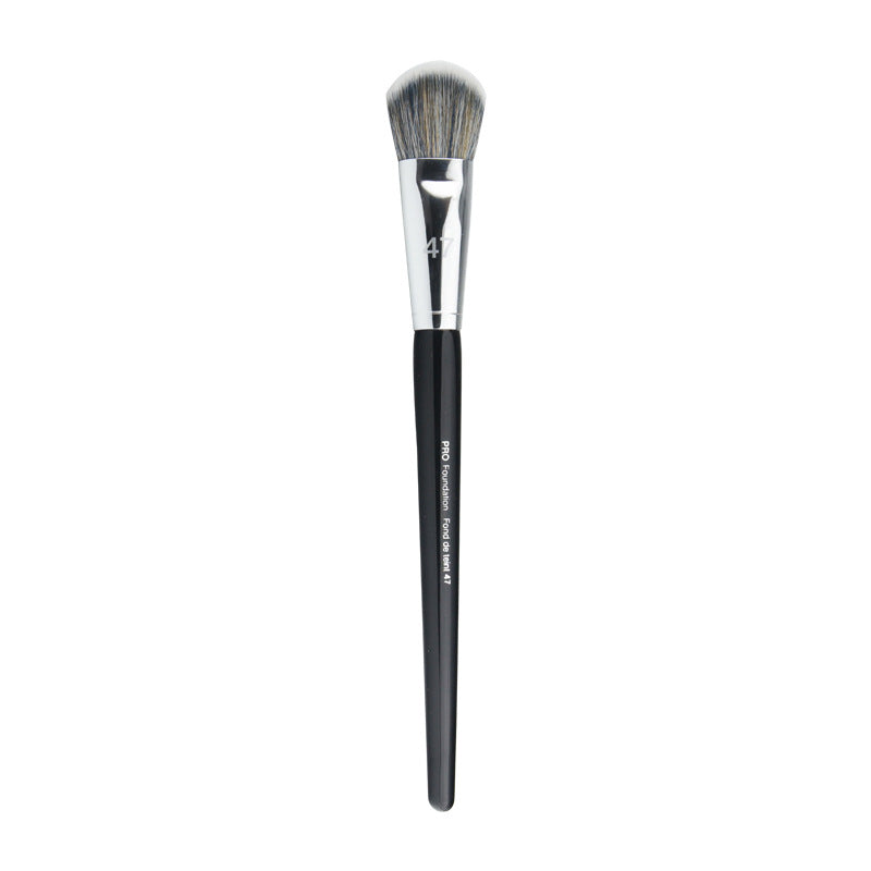 Pennello trucco da donna Valstrend, forma inclinata a pendenza, per applicazione di prodotti di bellezza.