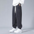 Pantaloni da lavoro casual da uomo Valstrend, tessuto resistente, con tasche frontali e vestibilità comoda, ideali per l'abbigliamento da lavoro.