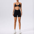 Completo di abbigliamento yoga europeo e americano di Valstrend, con pantaloni e top sportivi shockproof in tessuto elastico.