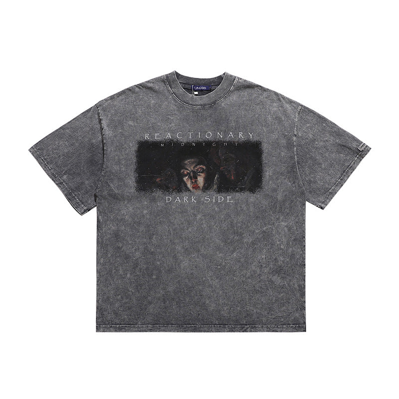 T-shirt a maniche corte retrò Valstrend, stampa distress e colori neutri, stile casual e vintage, vista frontale.