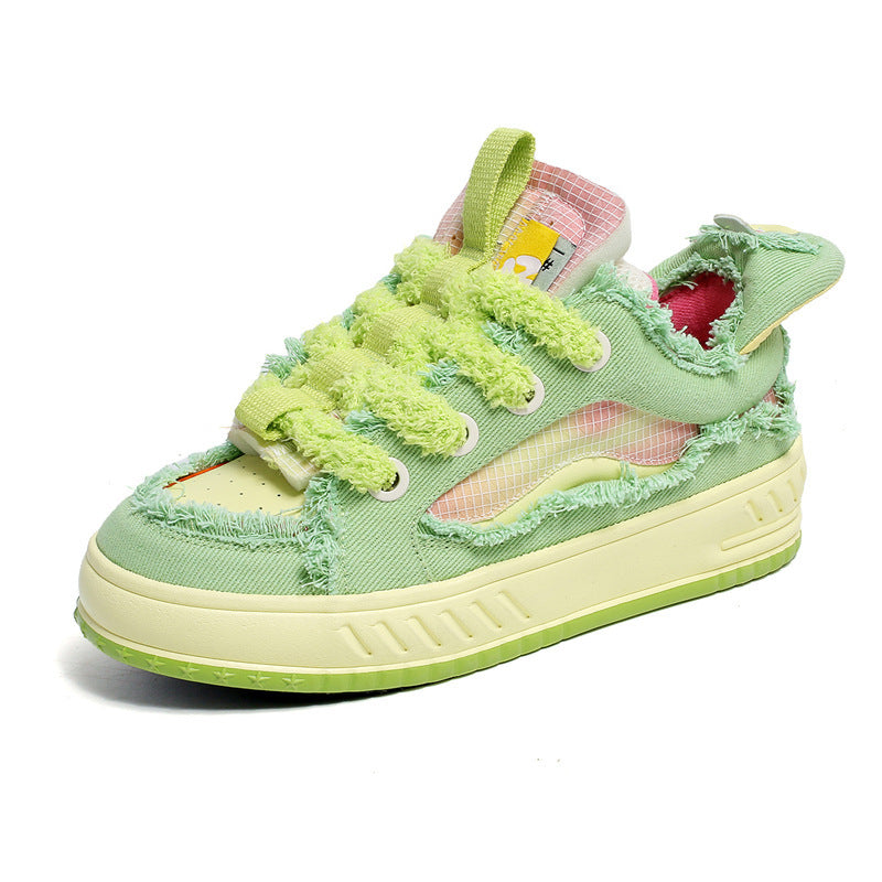 Scarpe da college per uomo Valstrend, stile all-match con design bread, visibili in dettaglio sulla immagine.