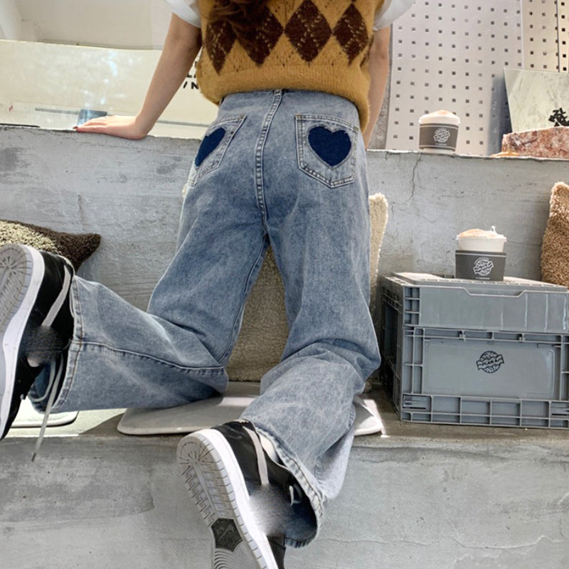 Jeans a vita alta con ricami d'amore per donna, Valstrend shop, dettagli di alta qualità e stile moderno.