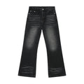 Jeans maschili a zampa leggermente svasata, effetto usato e sbiadito, Valstrend shop, stile casual e relaxed.