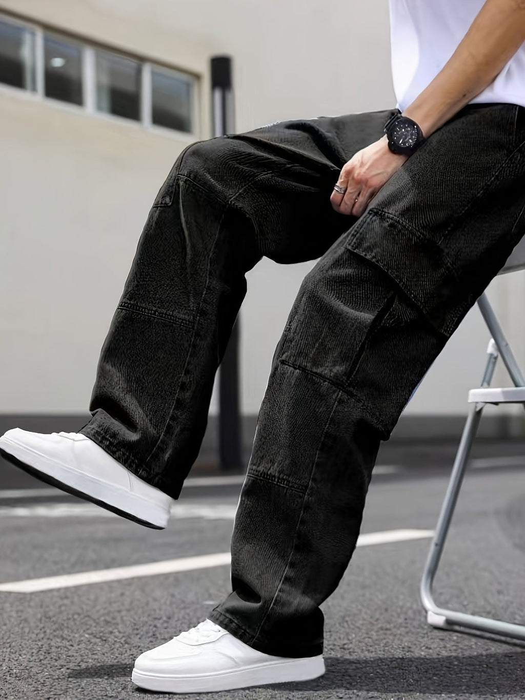 Jeans uomo Valstrend, casual, con più tasche, gamba dritta, vestibilità regolare, tessuto denim adatto a tutte le stagioni.