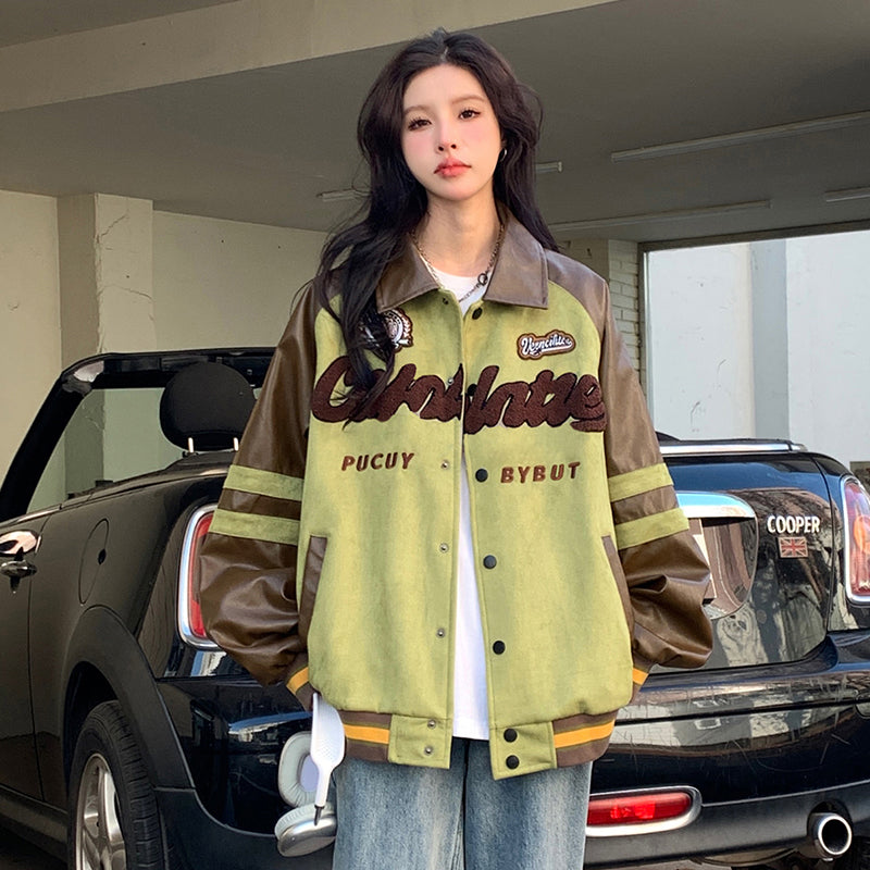 Giacca da baseball americana Valstrend con design femminile, stile unico e dettagli distintivi.