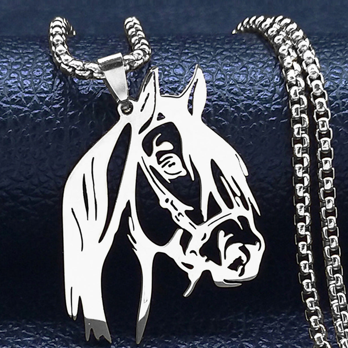 Collana Valstrend con ciondolo quadrato in acciaio inossidabile oro e argento, stile Zodiac Junma, con perle.