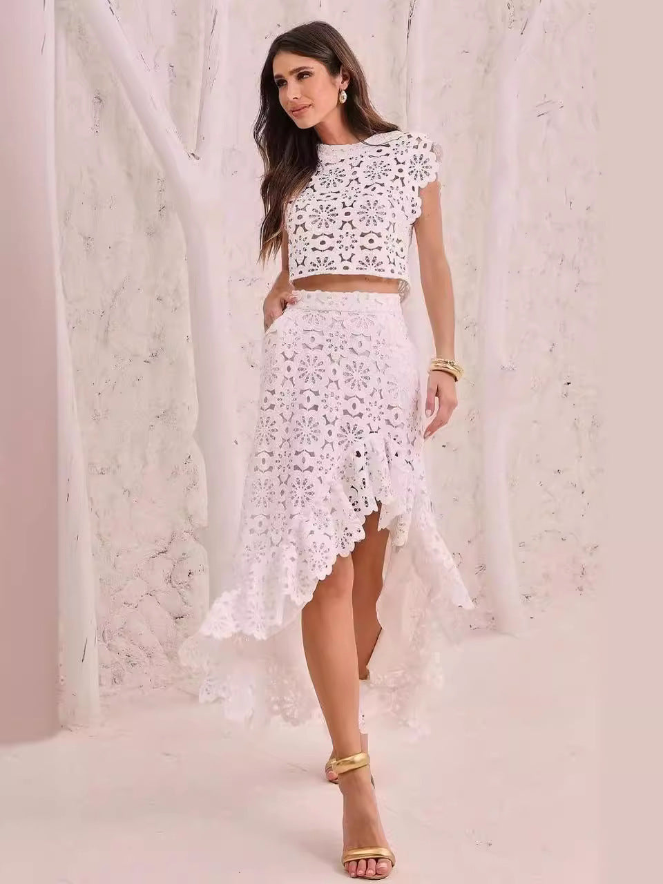 Abito lungo da donna Valstrend con ricami floreali, top con volant e toppe in tessuto patchwork, stile elegante e femminile