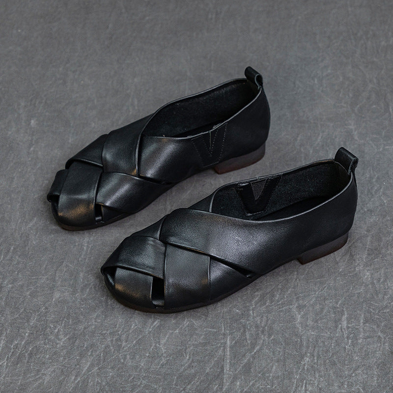 Sandali flat Valstrend da donna con tomaia in pelle di mucca, superficie morbida, design artistico e traforato, stile semplice ed elegante