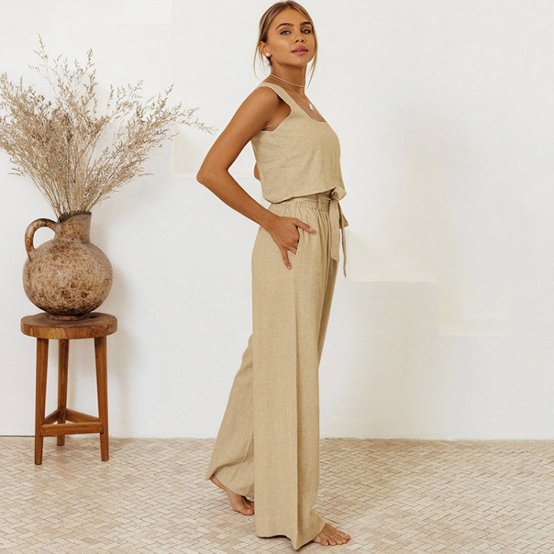 Completo moda Valstrend in cotone e lino, gilet senza maniche e pantaloni larghi, outfit casual e elegante.