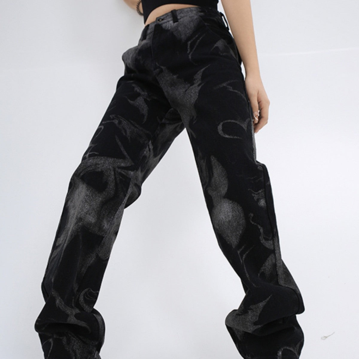 Jeans donna a gamba dritta in stile retrò americano, marca Valstrend Shop, visualizzati in modo chiaro e dettagliato