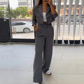 Completo da donna Valstrend: top casual e pantaloni alla moda, abbigliamento femminile elegante e comodo per ogni occasione.