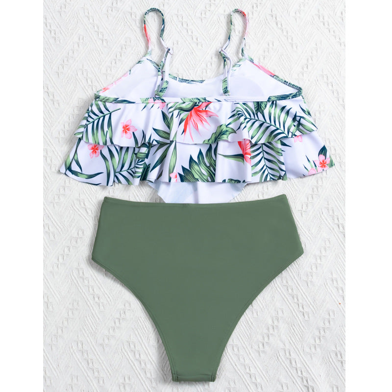 Bikini a vita alta con stampa multicolore e design sexy, marchio Valstrend shop, con dettagli colorati e tessuto estivo.
