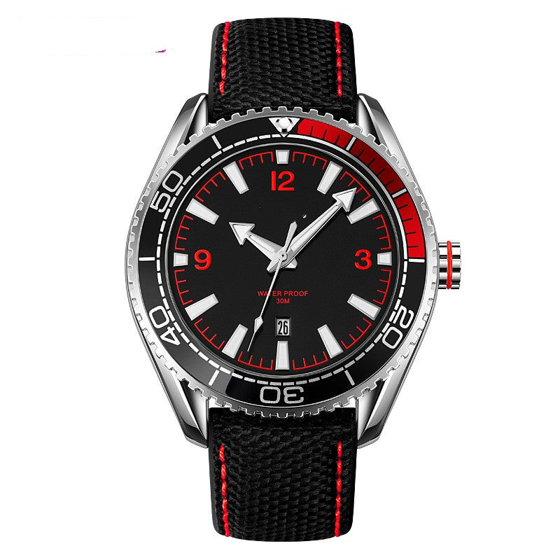 Cintura in pelle da uomo Valstrend con orologio impermeabile e calendario, dettaglio della fibbia e cinturino in pelle marrone